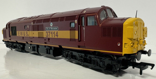 BACHMANN 32-775DC CLASS 37/0 37114 "CITY OF WORCESTER" IN EWS MAROON AND GOLD - Picture 9 of 20