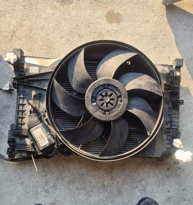 Mercedes CLK 320 W209 Kühlerlüfter Lüftermotor mit Zarge