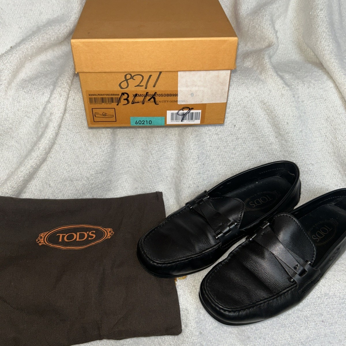 Tod\'s Men\'s Size 7.5 (Tod\'s Size 6) City Chain Black Leather Gommino Loafers Tod main image 3