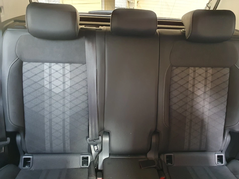 Tappezzeria Interni Sedili Pannelli come New VOLKSWAGEN T-Cross(R-line) Anno2024 - Immagine 2 di 4