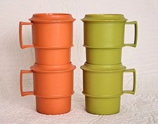 Tupperware 4x Trinkbecher mit 4x Deckel 70er Jahre Camping Picknick Outdoor