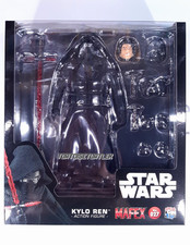 MAFEX 027 Kylo Ren Star Wars The Force Awakens Medicom 6.5in Action Figure