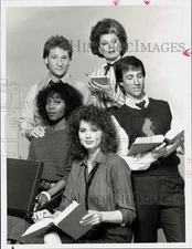 1985 Press Photo "Sara" TV Series Cast Members - lrp94455