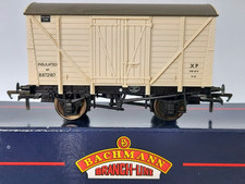 OO Gauge BACHMANN 38-191  10 Ton Insulated Van / Wagon  B872187  White - Superb