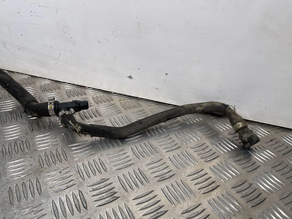 Manguera de tubo de refrigerante de agua del motor BMW i3 2018 7636952 LIQ12116 Foto 4 de 4