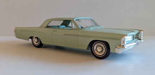 1963 AMT Pontiac Bonneville Friction Powered Dealer Promo Rare Color - Picture 6 of 7