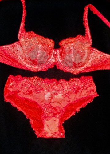 34C, S NWT Victoria's Secret Dream Fantasy Set Unlined Demi Bra, HipHugger Panty - Picture 8 of 12
