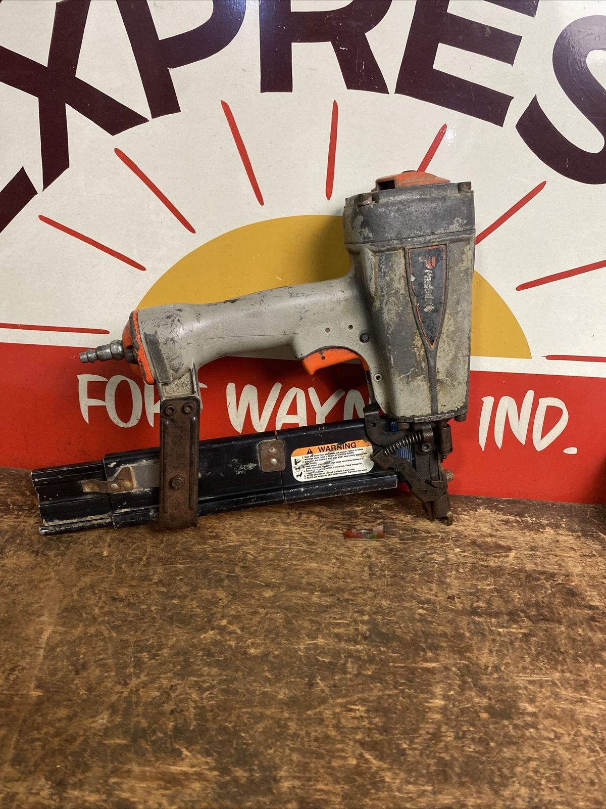 Paslode 1/2" Crown Vinyl Siding Staple Gun S200 16 Gauge Modified Works eBay