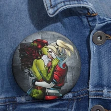 Harley Quinn Poison Ivy Tearful Kiss Custom Pin Buttons
