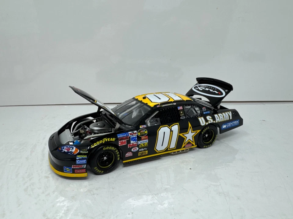 Action Nascar #01 Joe Nemechek U.S. Army 2006 Monte Carlo 1:24 Diecast - Image 4 of 4