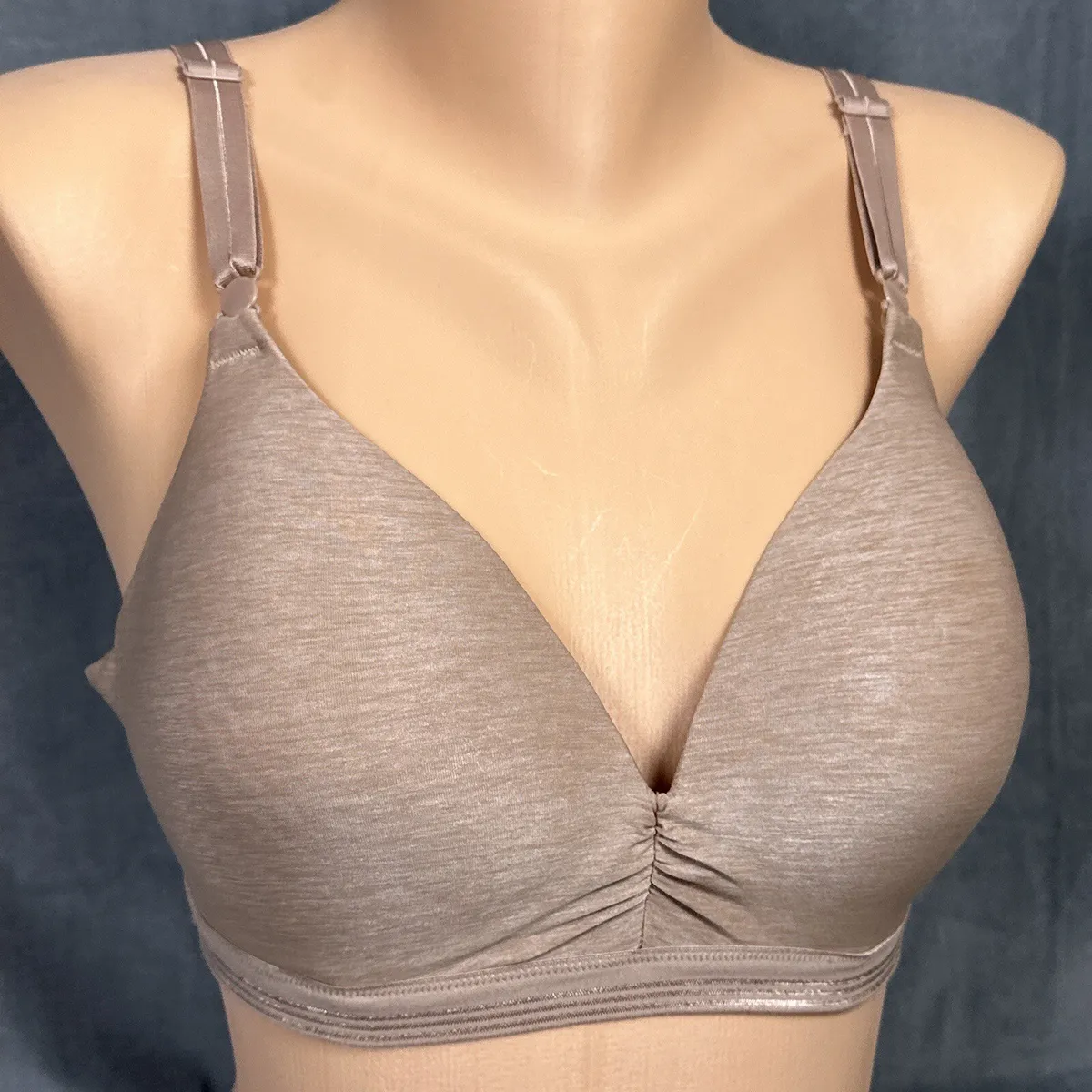 Warner's 36D Bra Play It Cool Stay Cool and Dry Wireless Lift