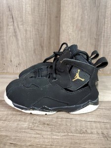 jordan preto e dourado