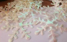 CraftbuddyUS 20 pcs x 3.5inch White Iridescent Fabric Christmas Snowflakes Motif