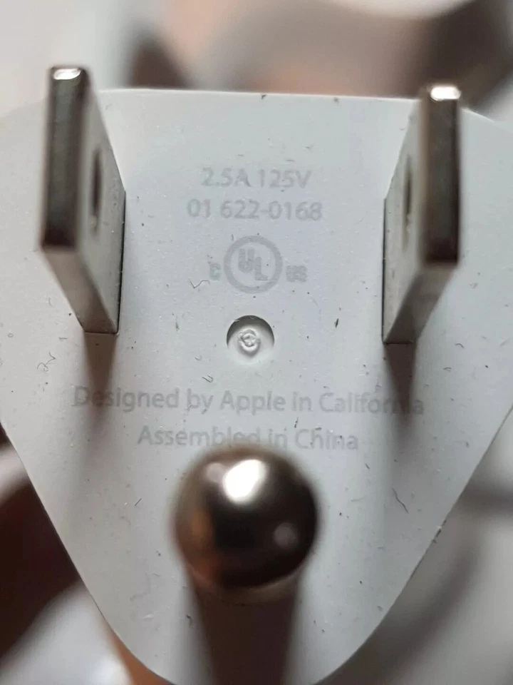 VOLEX #APC7H 6' POWER CORD EXTENSION FOR APPLE MACBOOK 2.5A 125V PREOWNED  - Image 4 of 4