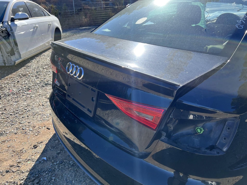 2015-2020 Audi S3 A3 OEM Rear Trunk/Decklid/Hatch/Tailgate (JP) — 第 3/4 张图片