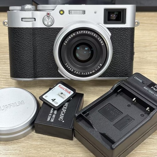 Fujifilm X100V 26.1MP Compact Camera Tested 100% Works