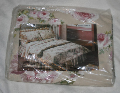 VTG Bill Blass Springmaid Cabbage Roses Windemere II Twin Flat Sheet Ruffle Lace