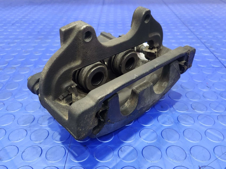 Оригинальный левый суппорт переднего тормоза в сборе со стороны водителя для Dodge Charger R/T 5,7 л 06–23 годов выпуска - Изображение 2 из 4