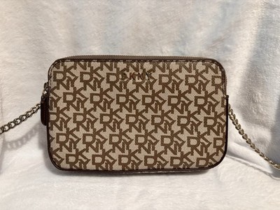 DKNY Small  Bryant Crossbody Bag with Chain Strap. New.