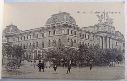 Recuerdo de Madrid - ( 1° Serie) - Álbum con 20 tarjetas postales - (c. 1930) - Imagen 5 de 7