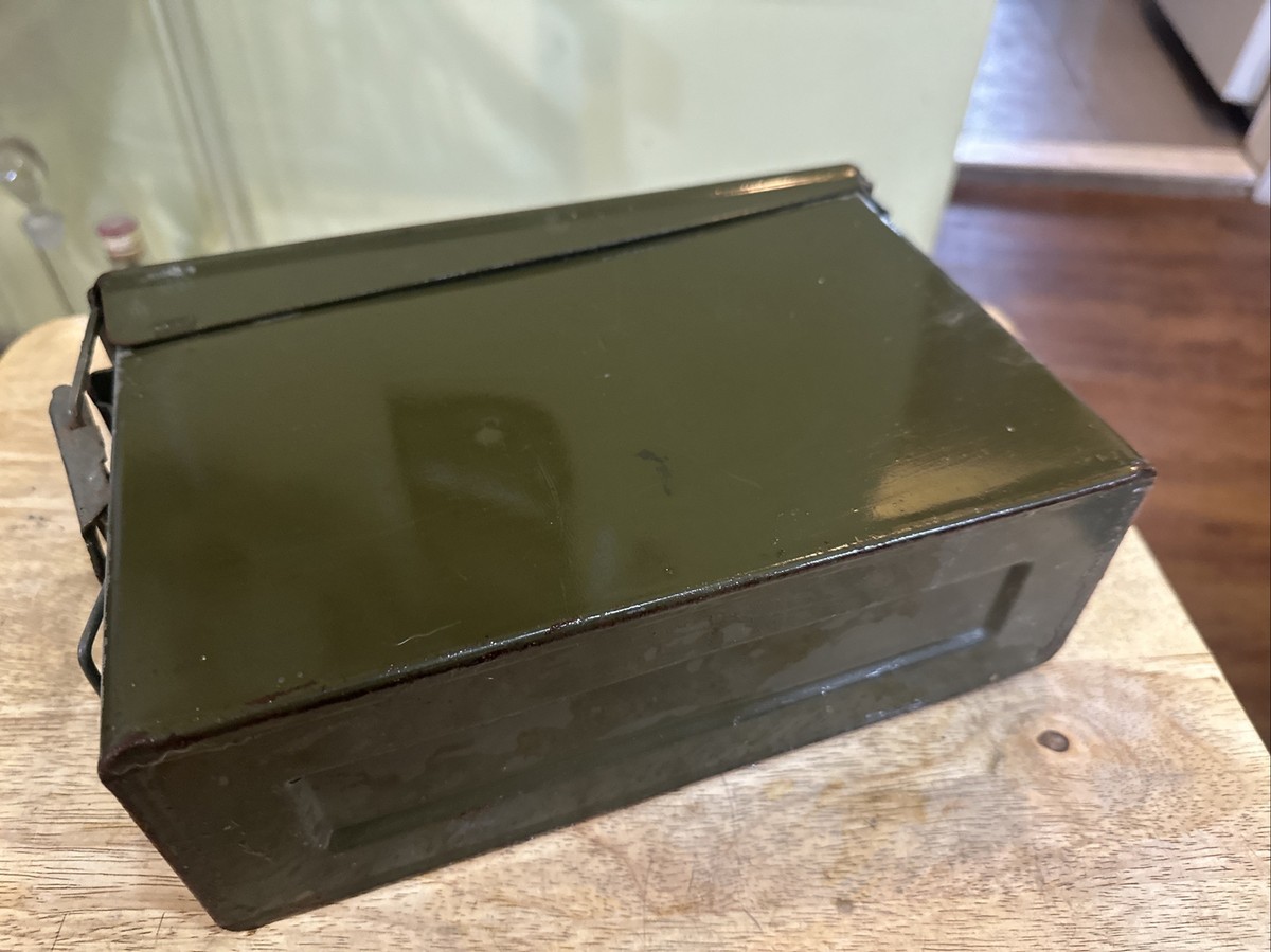 Vintage Military Ammo Box 192 Cartridges Cal.30 Lot SL37291