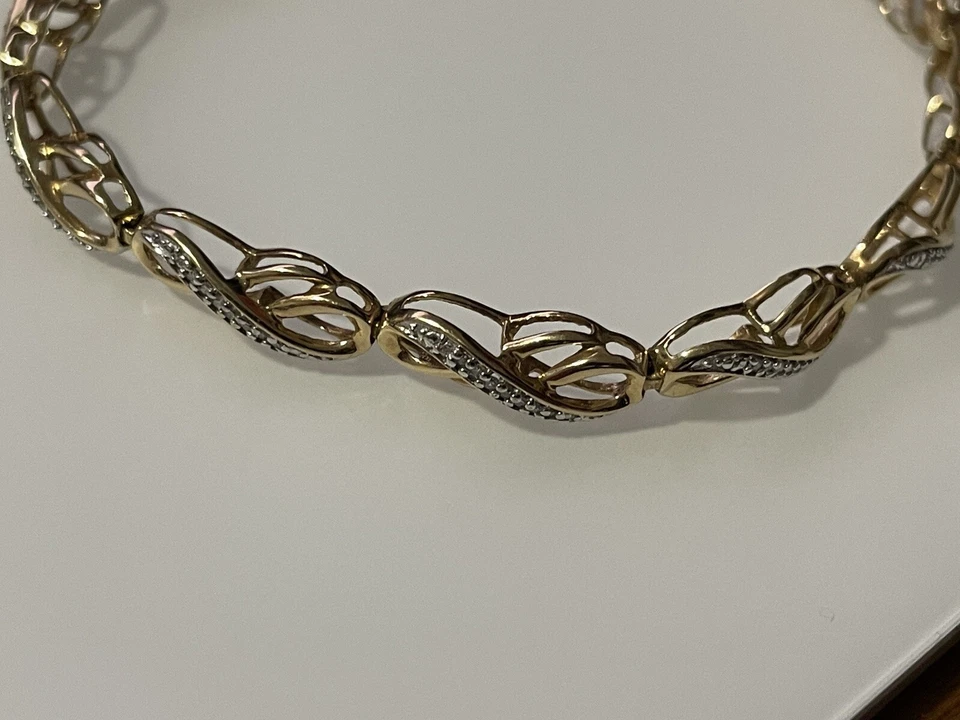 Brazalete de eslabones de moda con acento de diamantes redondos GND de oro amarillo de 10kt 1/3 Ctw 6,2 gr Foto 2 de 4