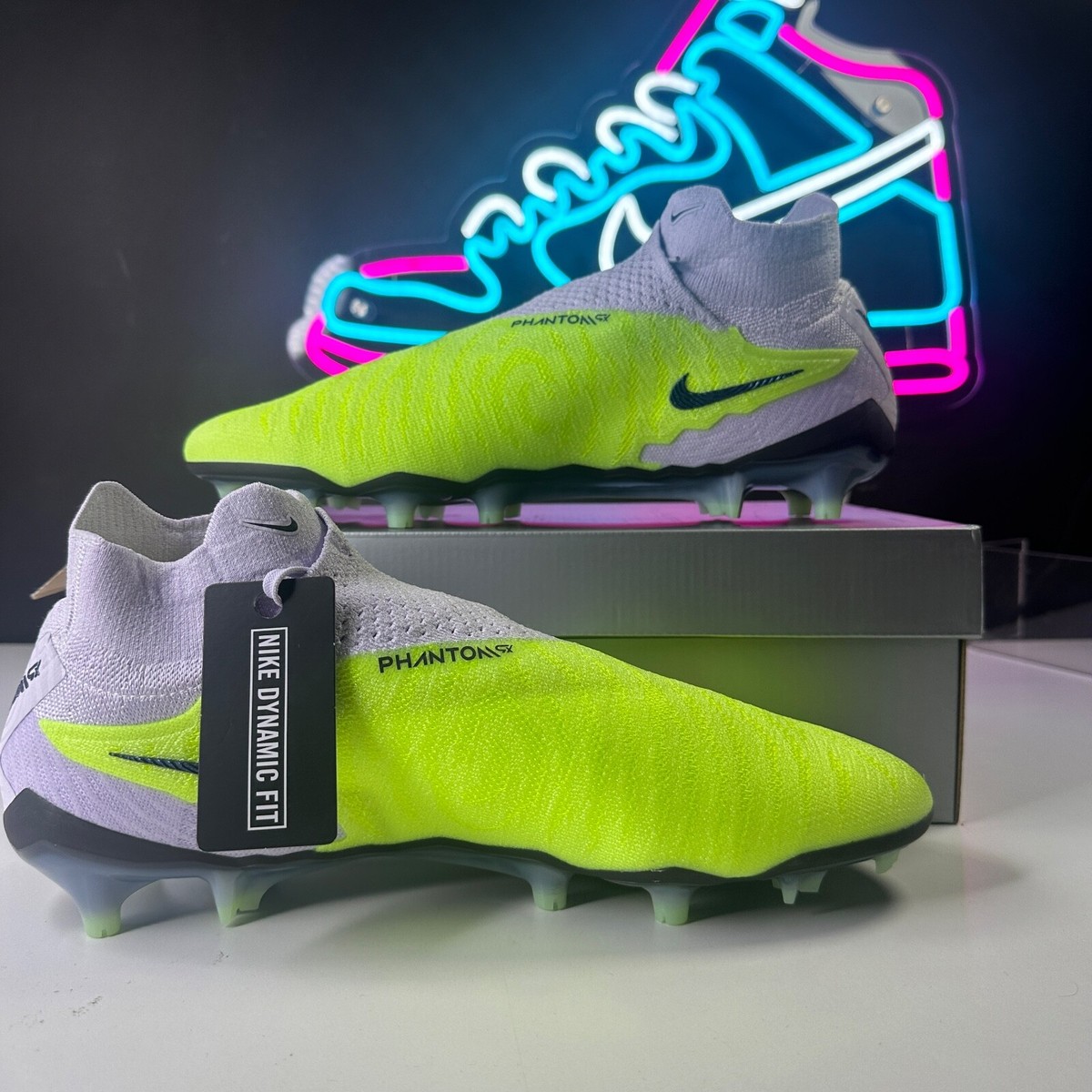Nike Phantom GX Elite Gripknit DF FG “Luminous Pack” (DC9969-705