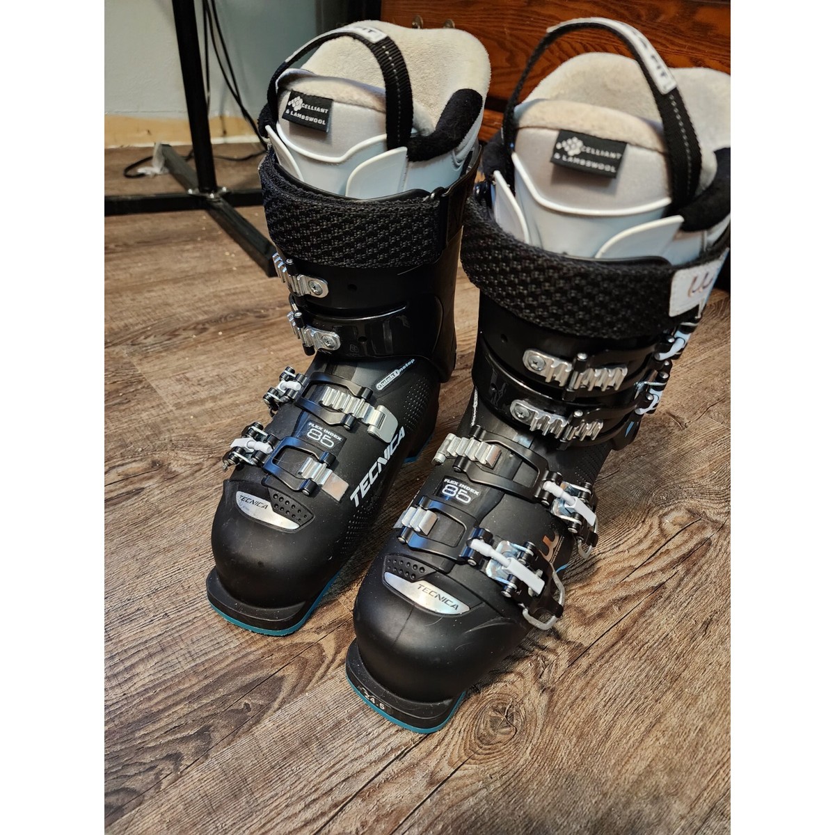 Black/light blue Tecnica ski boots 85 flex size 24.5 | eBay