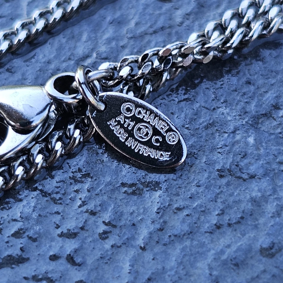 chanel coco mademoiselle Colgante Figura Collar Esmalte Negro 16.5 23.5" Cadena Foto 2 de 4