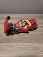 Burago 1961 Jaguar E Type Coupe Red  1:18 Sca...