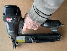 Senco 5NS44XP Air Stapler 7/16" Crown 16 Ga Heavy Wire Construction Stapler