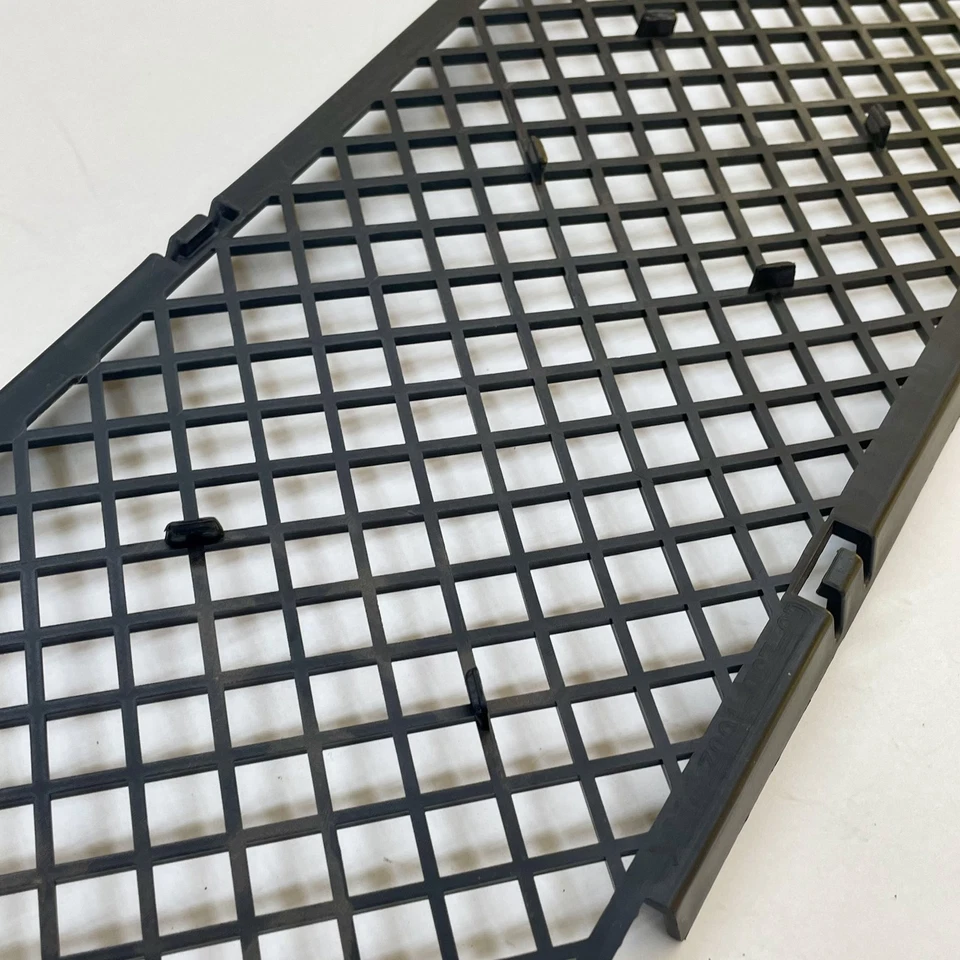 Rejilla de malla de alerón para parachoques BMW E36 M3 51112250685 Foto 4 de 4