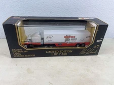 RACING CHAMPIONS NASCAR ALAN KULWICKI 1/64 TRANSPORTER HAULER HOOTERS 1993 /7500