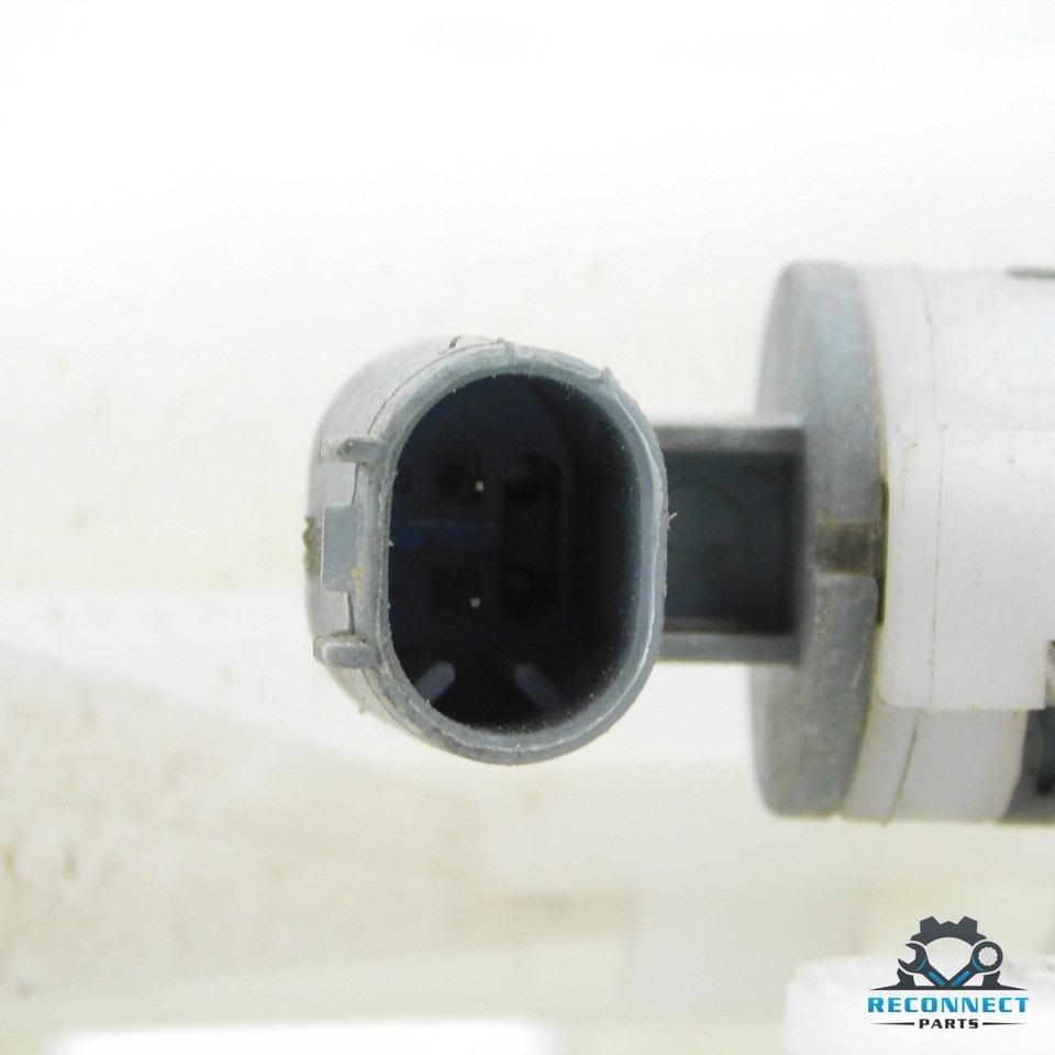 20072013 BMW 328i 335i E90 Front Windshield Washer Fluid Reservoir w