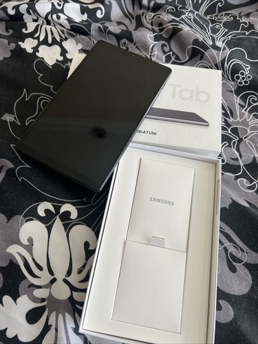 Galaxy Tab A7 Lite - Gray - 32 GB + Free Leather Case - Picture 3 of 6