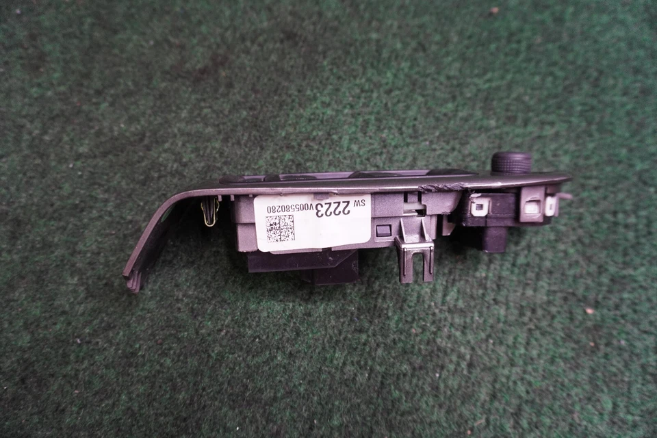 Interruptor de ventana del lado del conductor Chevrolet Malibu 2014 OEM 20917580 Foto 4 de 4