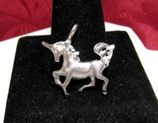 NWOT 925 STERLING SILVER SMALL UNICORN PENDANT 2.1 GRAMS