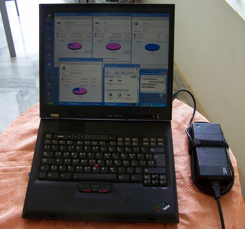 Rare IBM Laptop G-40 Type 2388 Intel-P4 2.4GHz 504MB 60GB Parallel Floppy (x a t - Image 2 of 4