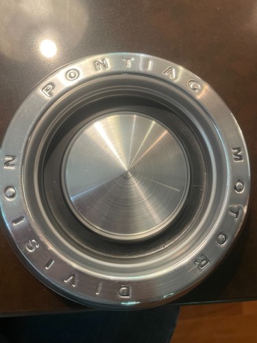 1965-1968 Pontiac 8 lug hub cap set of (4) - Picture 3 of 5