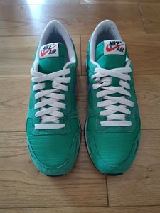 nike internationalist vortex