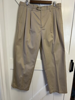 Redhead Men's Khaki Pleated Pants 34x32. Excellent Used Condition