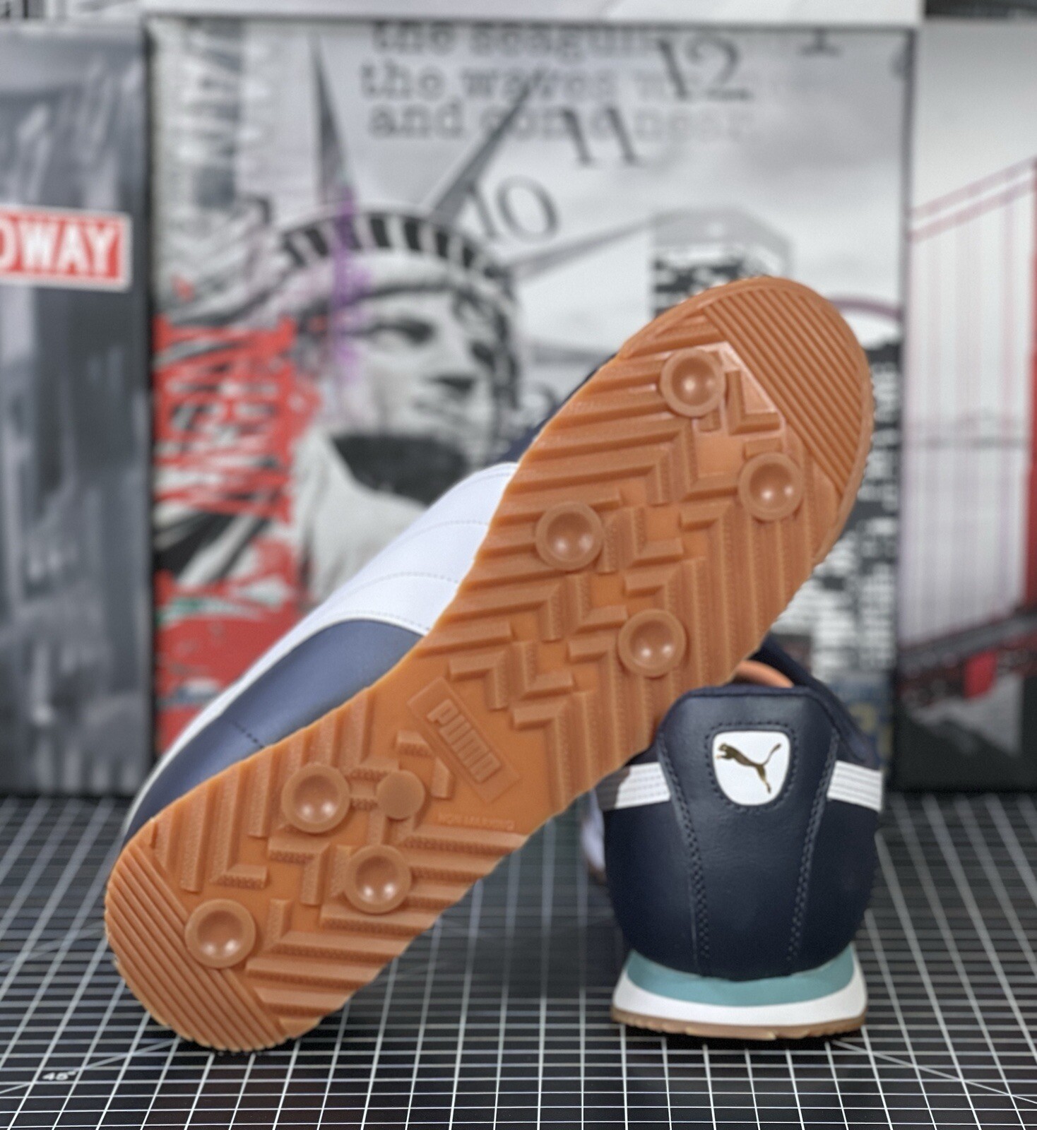 Puma ROMA Basic + Men's Size 11 US Parisian Night-White-Gum 36957137 Shoes NEW image 9