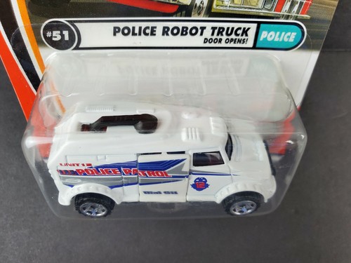 Matchbox 2001 Police #51 Police Robot Truck White Opening Side Door Diecast NEW - Picture 3 of 7