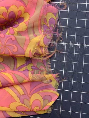 Vtg 60s Psychedelic Fabric Sheer Chiffon Flower Swirl Pink Retro Mod Pucci-esque - Picture 10 of 10