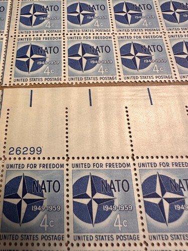 VTG Block 7 4c US Postage Stamps #1127 United For Freedom NATO 1949-1959 - Picture 1 of 3