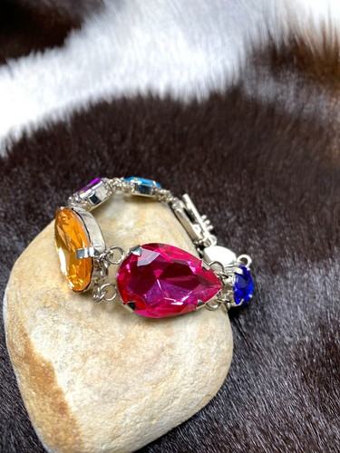 Woman Bracelet Peacock Multi Bling Toggle Dangle Earrings Multi Pink Yellow - Picture 4 of 6