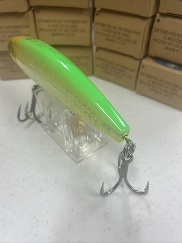 Mustad The Diving Pencil=OTO= 180F “Perroquet” Big Game Lure - Picture 9 of 9