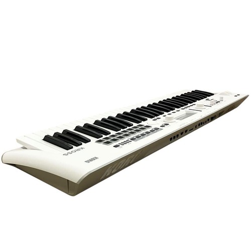 Korg Kross 2 SC 61-Key Keyboard Synthesizer Musical Keyboard White Good GP - Picture 1 of 7
