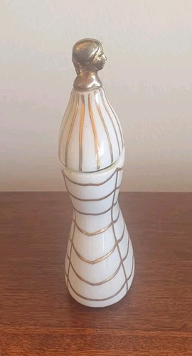 French luxury designer Cathy Specht - Porcelain Bottle with Golden Finial Head - Picture 2 of 7
