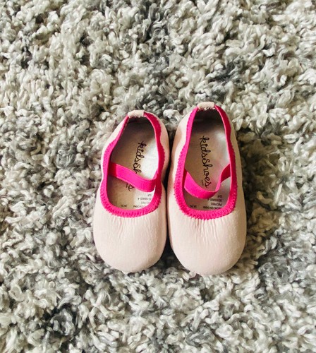 NIÑAS Bebé Zapatos Estilo Ballet en Rosa Claro - KIDSSHOES.COM - Talla 4 - Imagen 8 de 9